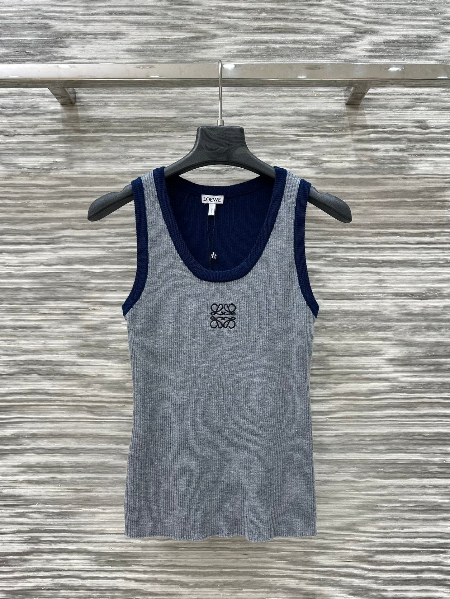 25 Spring and Summer New Vest