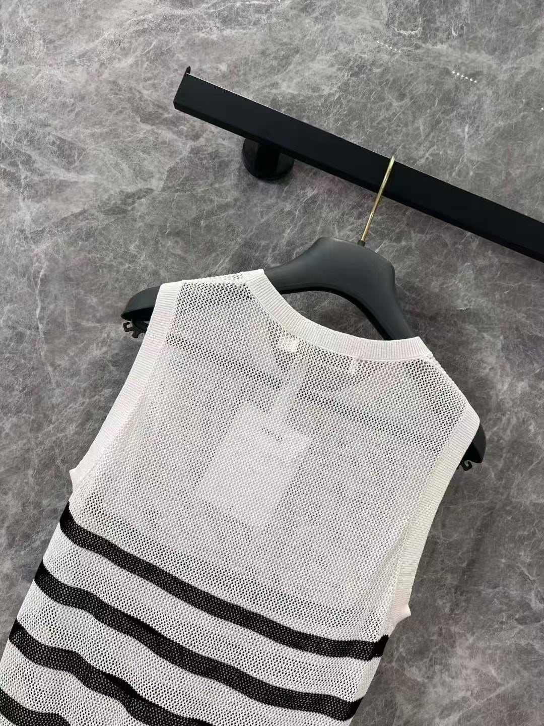 25SS Spring and Summer New Simple and Versatile Striped Knitted Hollow Vest