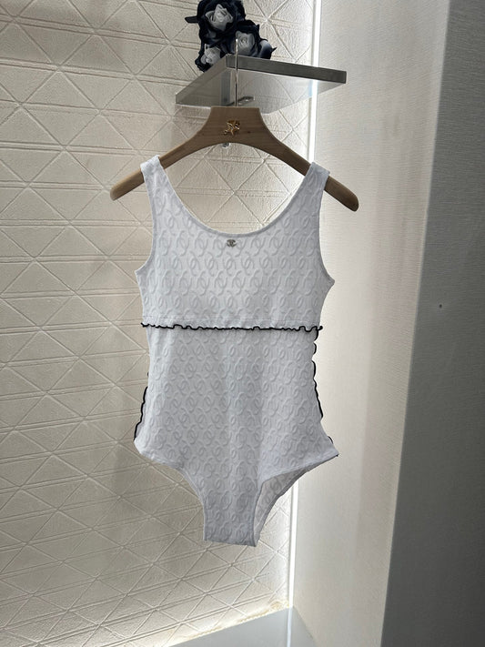 2025 Summer New Three-Dimensional Jacquard Swimsuit