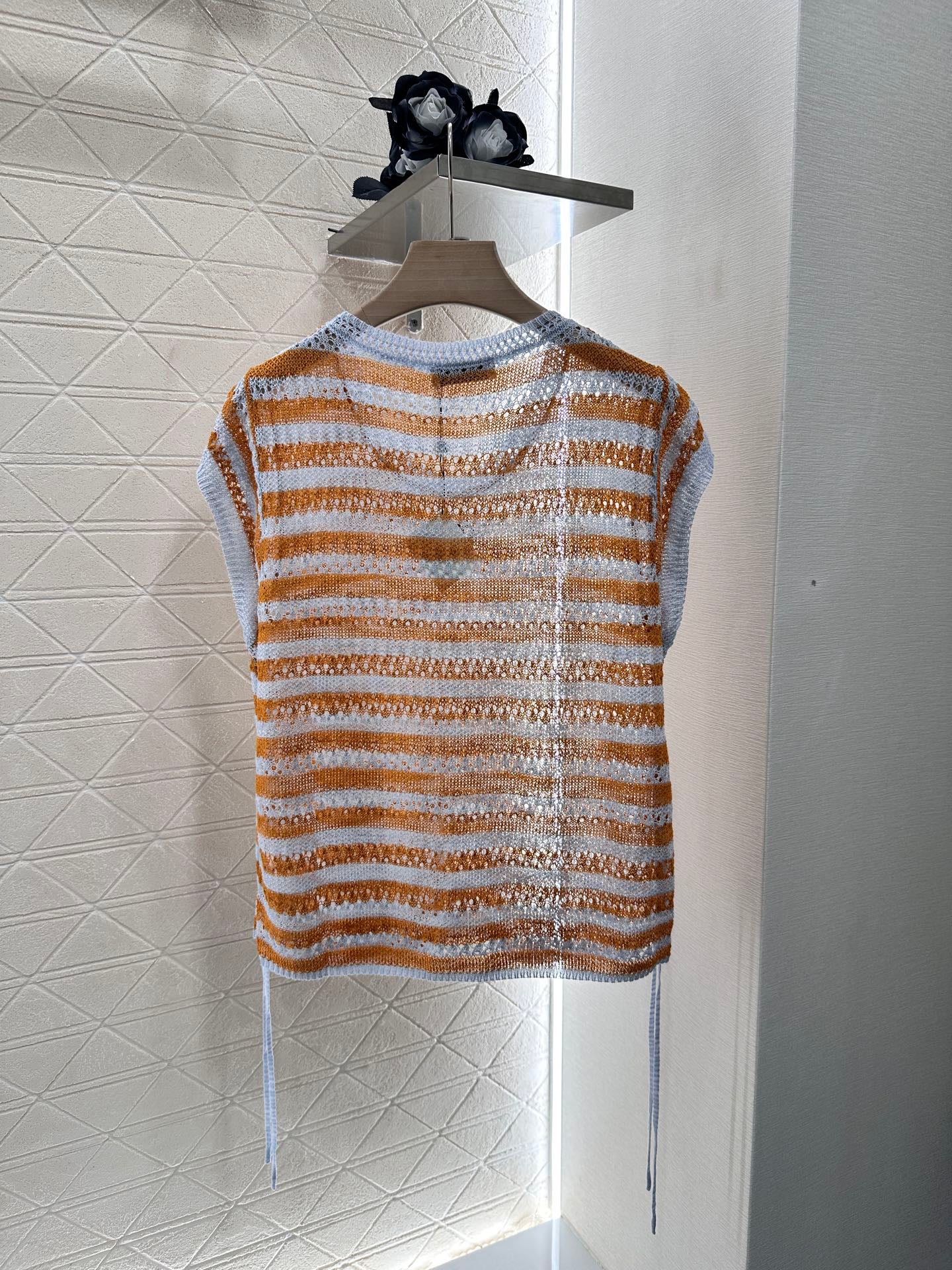 2025 Summer New Totem Embroidery Hollow Knitted Short Sleeves