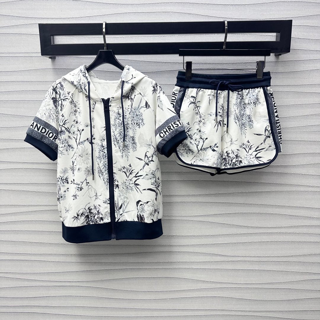 2025 New Arrivals Printed Short Sleeve Jacket + Same Style Shorts