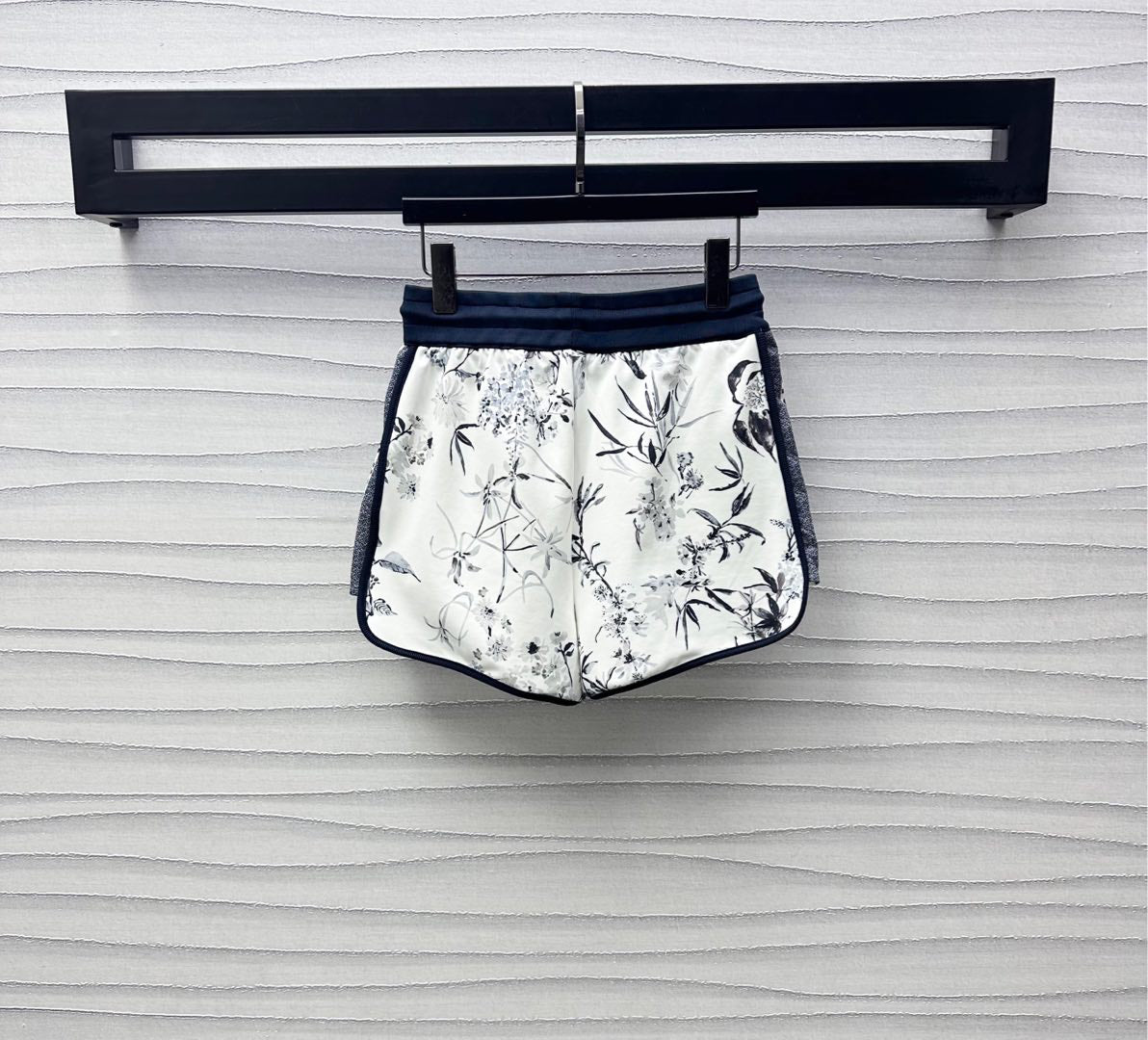 2025 New Arrivals Printed Short Sleeve Jacket + Same Style Shorts