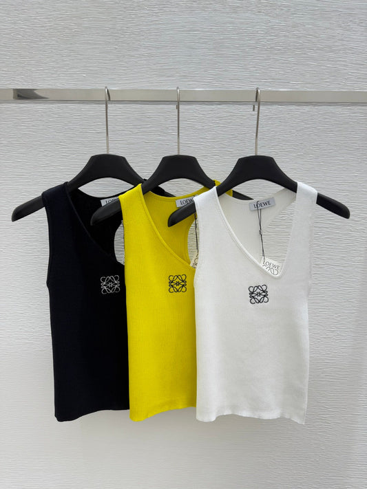 25 Spring and Summer New Hollow Backless Knitted Vest