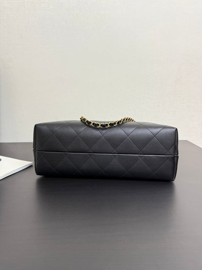 25A Small Tote Bag 36cm Black Calfskin