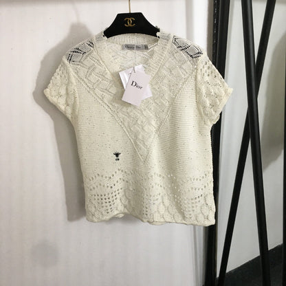 25 Summer new hollow V-neck short-sleeved sweater