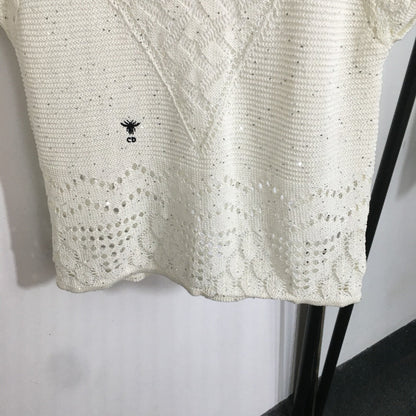 25 Summer new hollow V-neck short-sleeved sweater