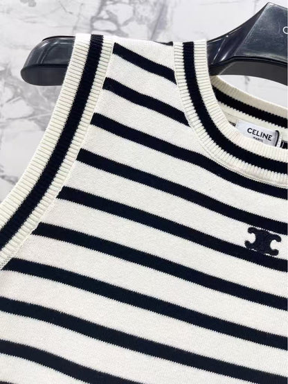 25 Striped embroidered vest