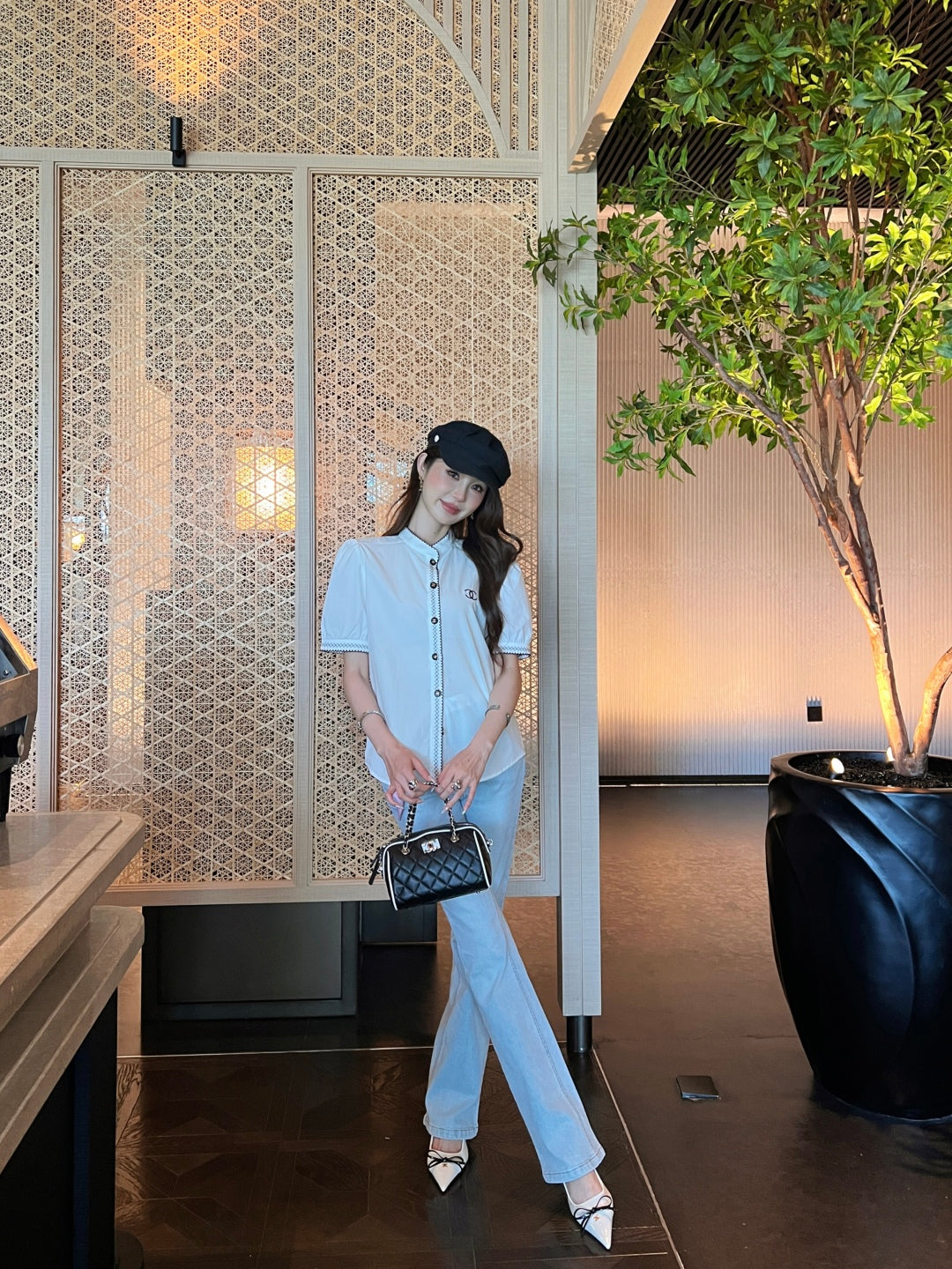 25Ss Spring and Summer new contrast color black edge embroidered shirt