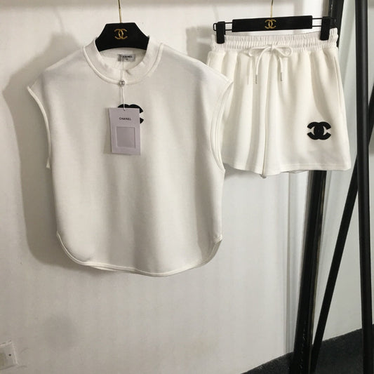 25 Summer new logo embroidered vest top + casual shorts set