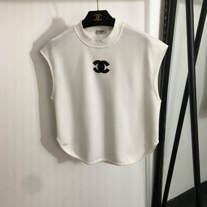 25 Summer new logo embroidered vest top + casual shorts set