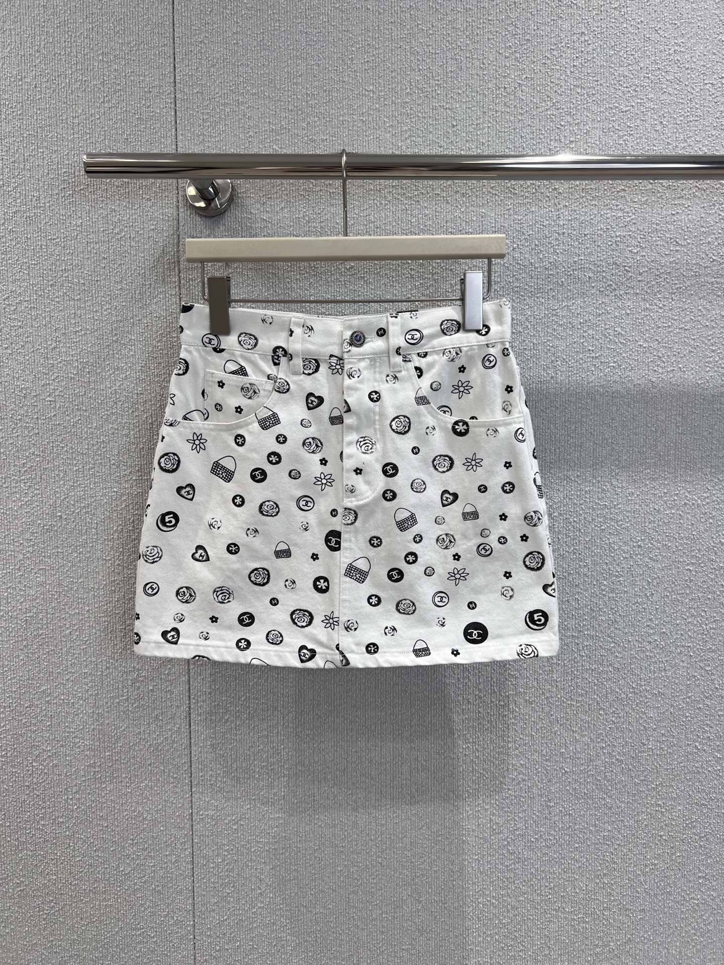 25Ss Spring and Summer New Style Printed Denim Tank Top + Short Skirt Set |