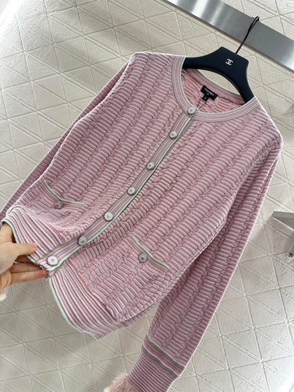 2025 Autumn New Striped knitted cardigan