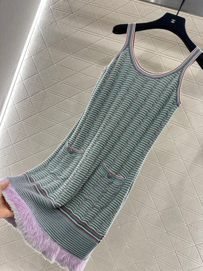 2025 Early Autumn New Arrival Flowing Contrast Color Knitted Suspender Skirt
