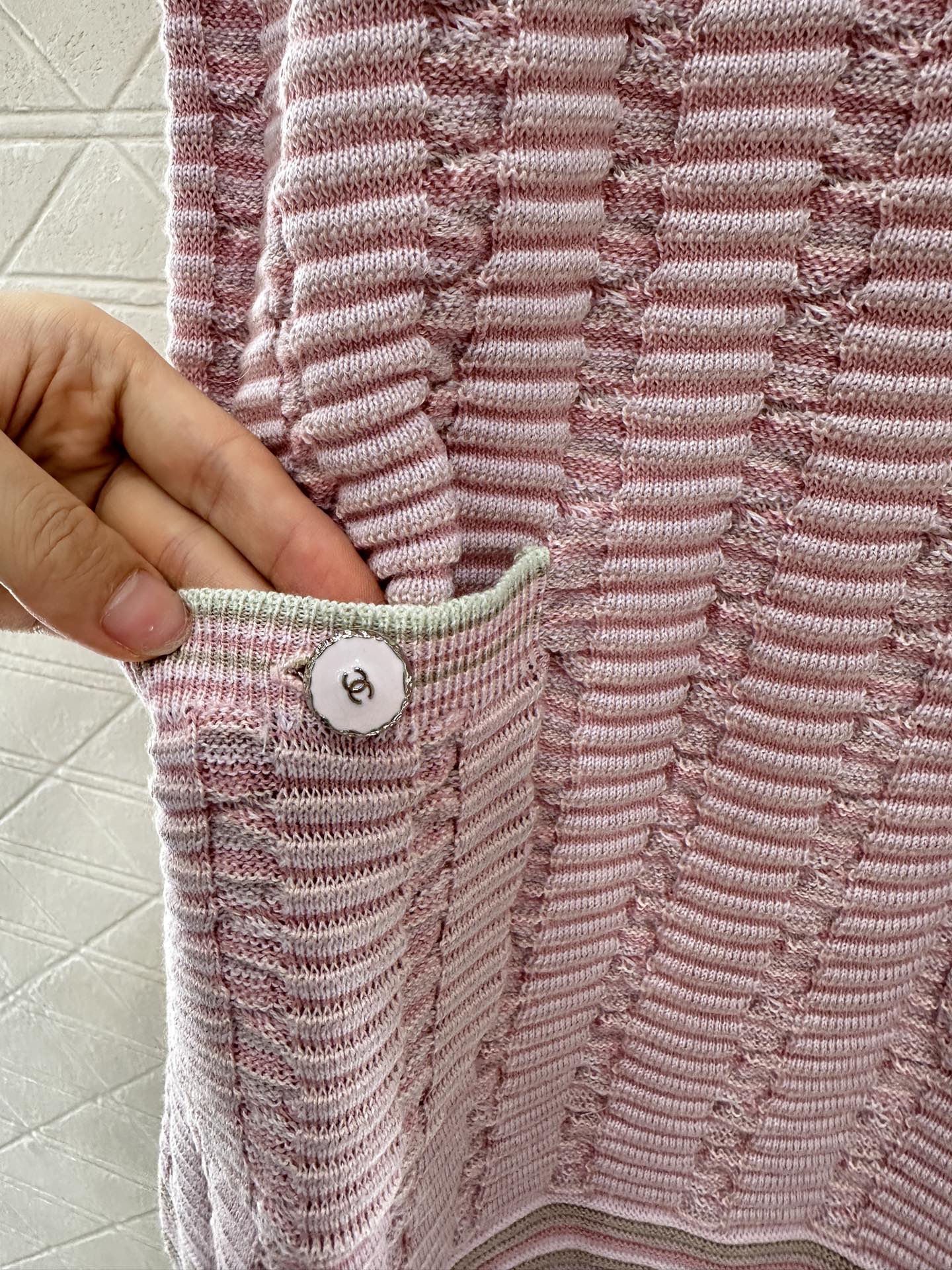 2025 Early Autumn New Arrival Flowing Contrast Color Knitted Suspender Skirt