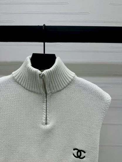 Cropped Oversized Knitted Vest