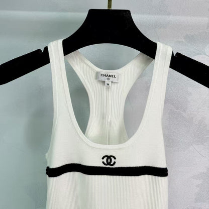 All-match knitted vest
