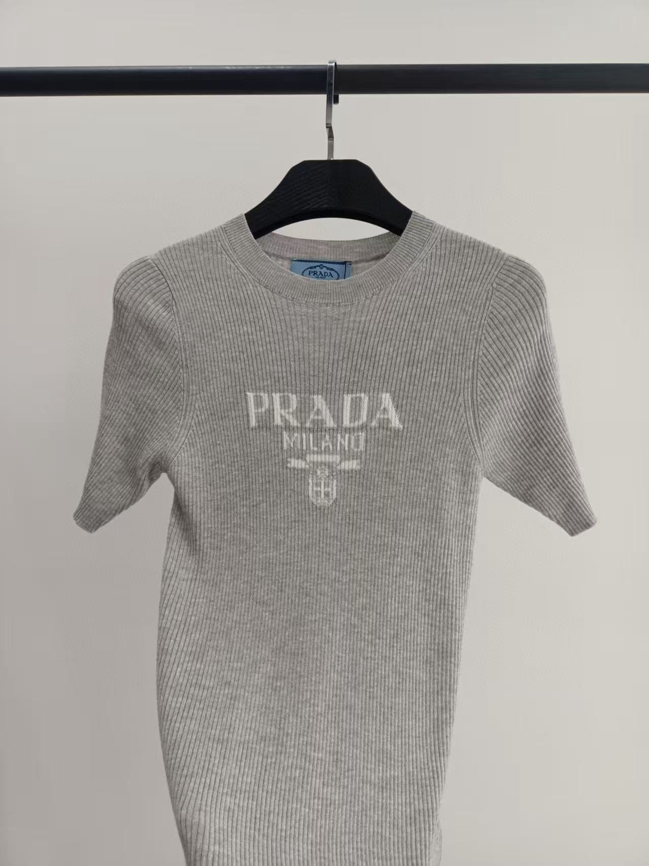 2025 Gold thread letter embroidery knitted short sleeved shirt