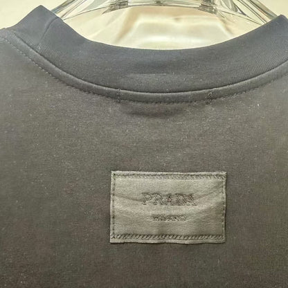 25 Street Style Graffiti with Metallic Element T-Shirt