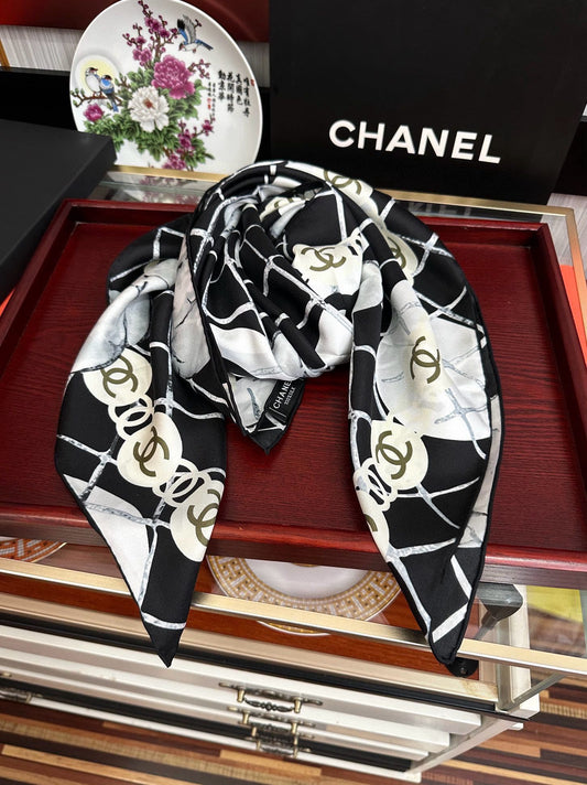 25 Camellia Series Tri-color Silk Scarf