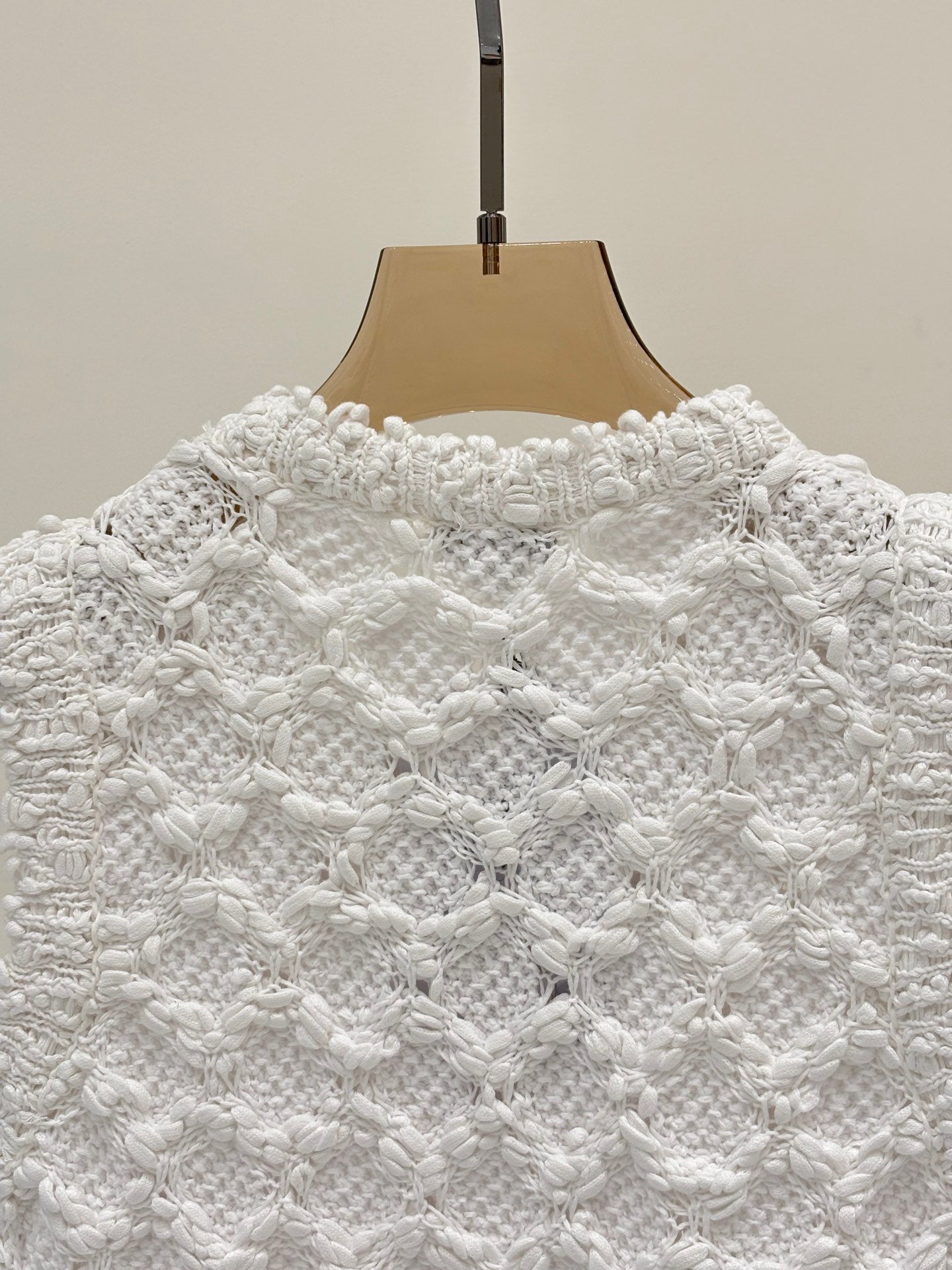 25 logo openwork pattern casual knit undershirt