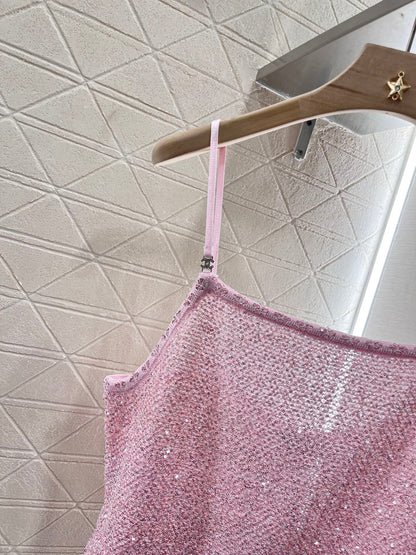 25 Sequined camisole knit undershirt