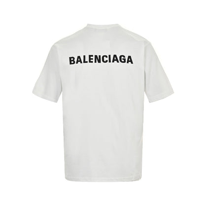 Short sleeves with embroidered letters on the front and back
