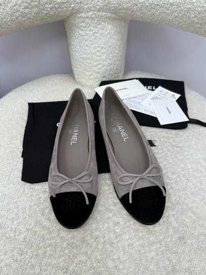25A Ballet Flat Dark Grey Black Suede