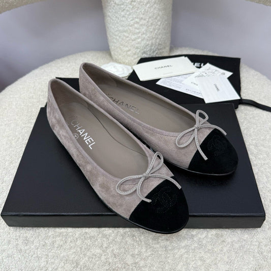 25A Ballet Flat Dark Grey Black Suede