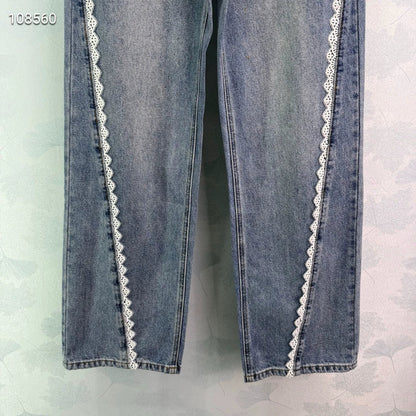 25 Lace panel jeans