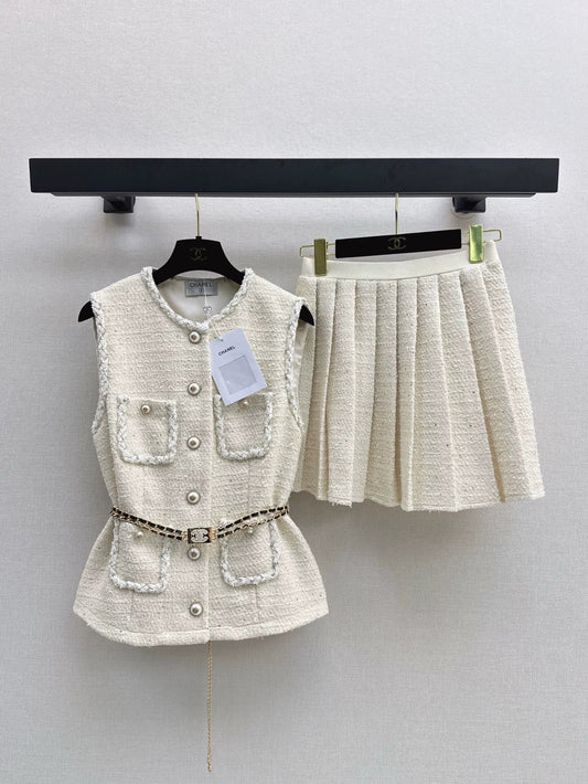 25 Spring/Summer New Knitting Set Sleeveless Knitting Vest + Pressure Pleated Half Skirt