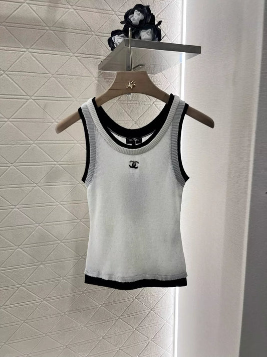 25 New Spring and Summer Contrast Color Knitted Vest