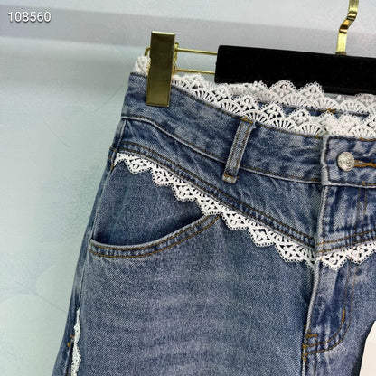 25 Lace panel jeans