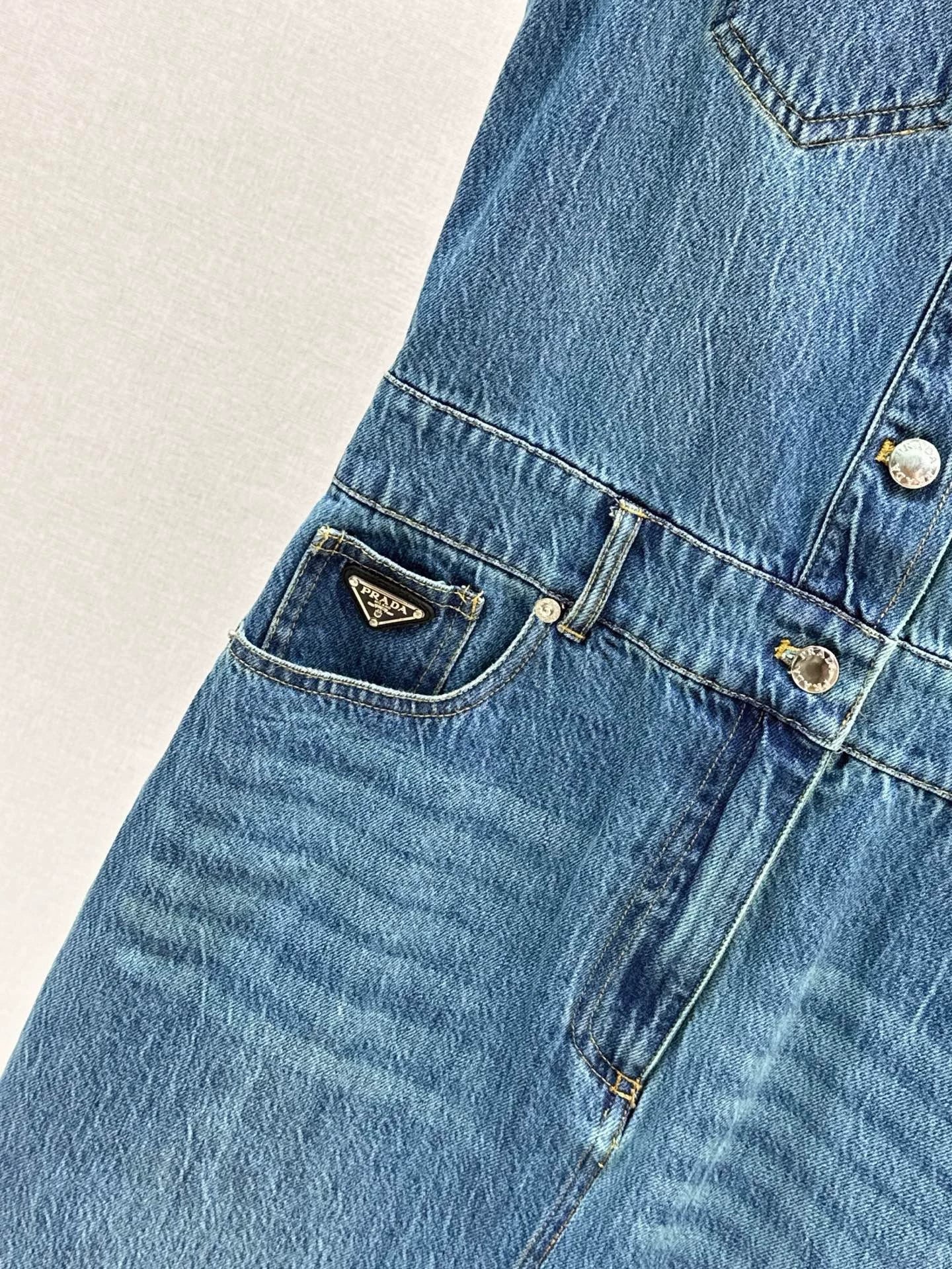 25 Spring/Summer New Sleeveless Denim Dresses