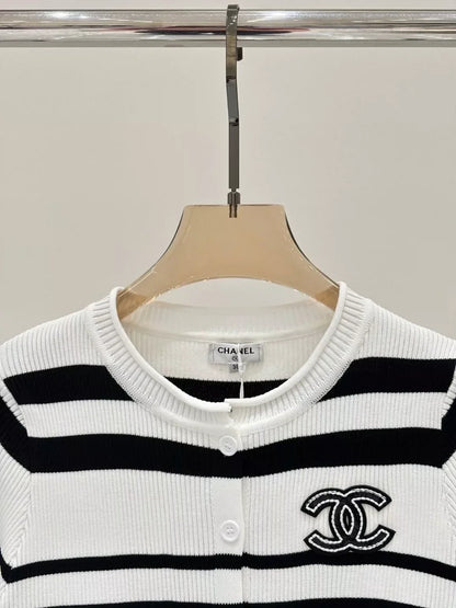 C 25 Spring and Summer New Round Neck Letter Logo Knitted Cardigan