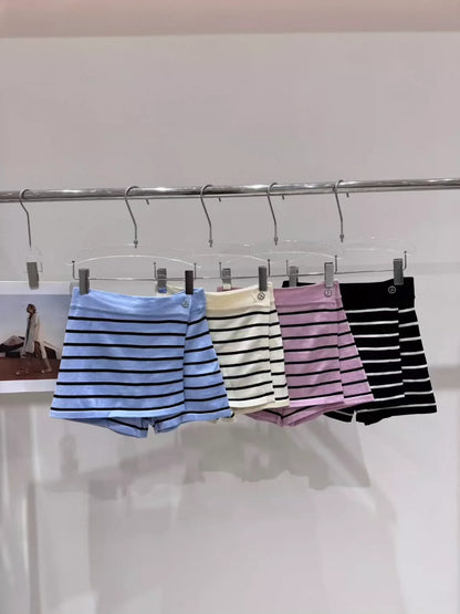 25 New hot sale Swallow logo front and back buttons Fake skirt shorts