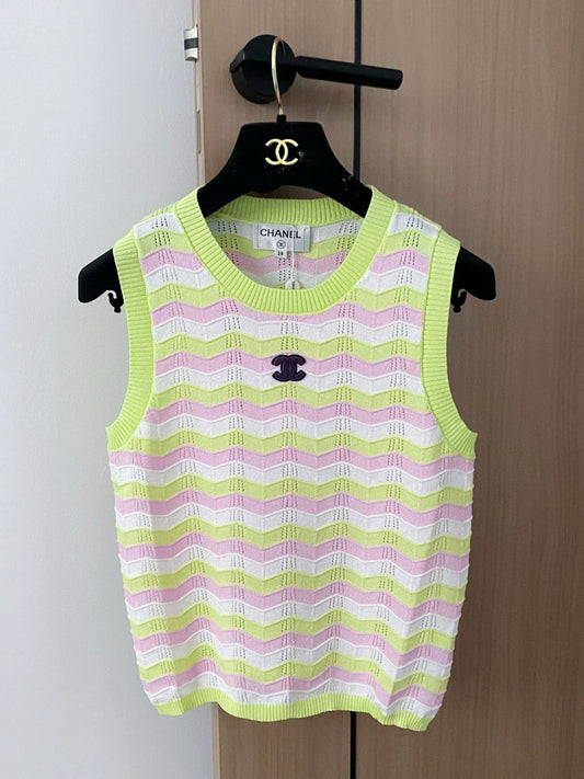 C 25 New Clashing Stripes Cutout Round Neck Sleeveless Knit Tank Top