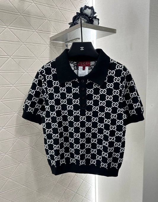 G 25 Reversible lapel jacquard knit short-sleeves.