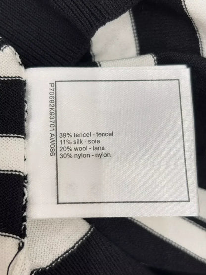 25 Summer New Black and White Striped Letter Logo Jacquard Knitted Short Sleeves