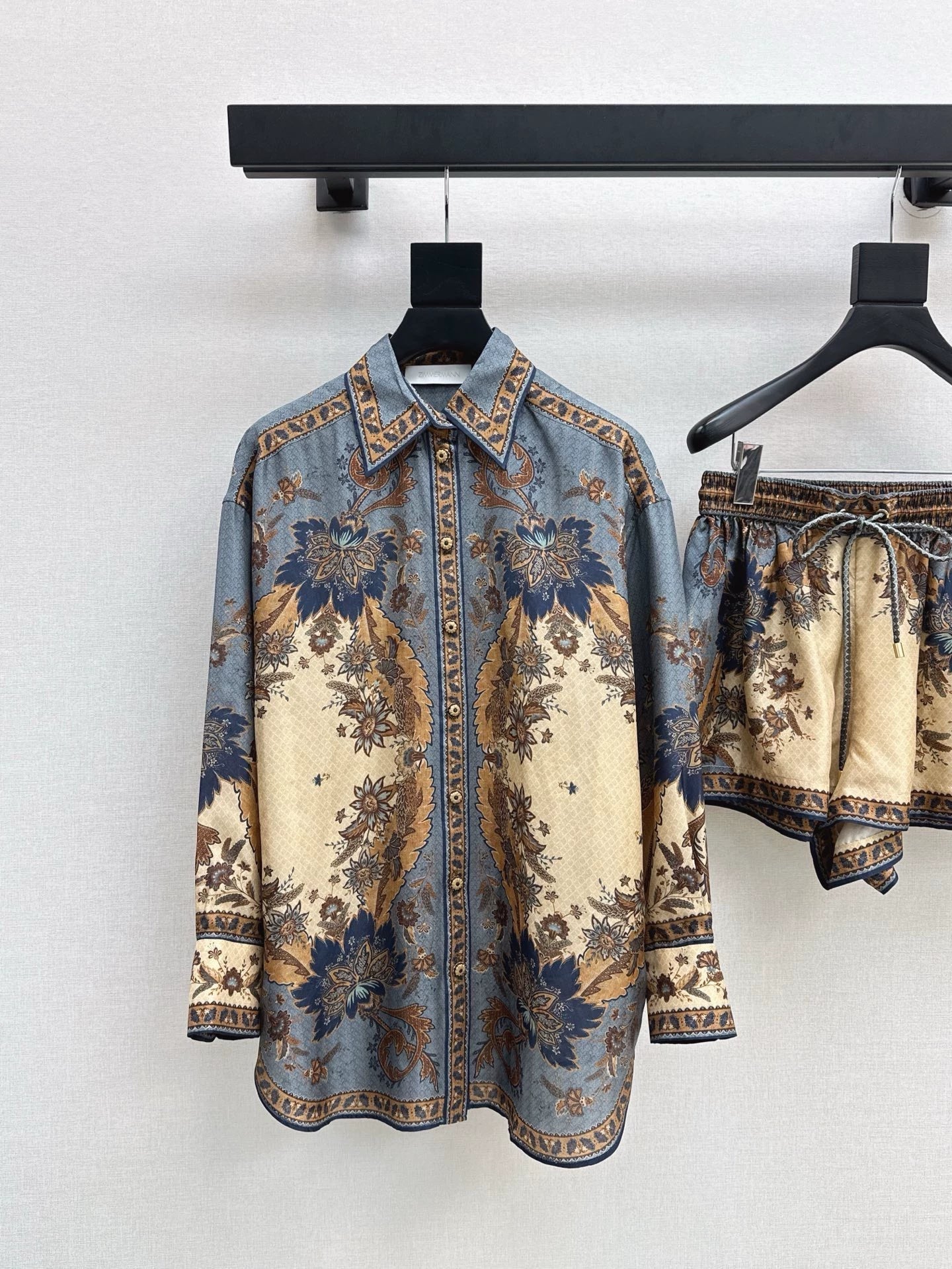 Z Spring/Summer 25 New Vacation Collection Suit Shirt + Shorts
