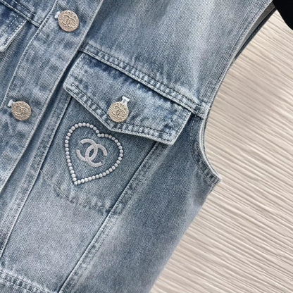 C 25 New Embroidered Pocket Denim Vest