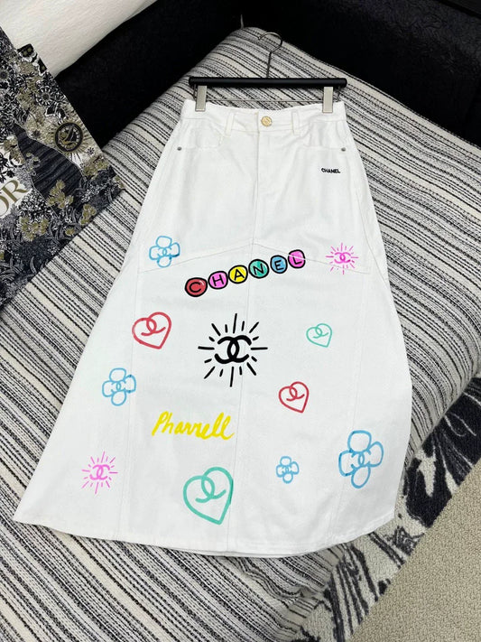 CE 25 New Funky Athletic white little shor