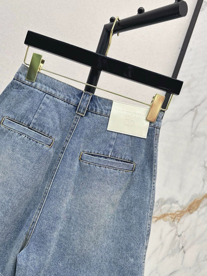 V 25 Spring/Summer Latest Denim Five Point Pants