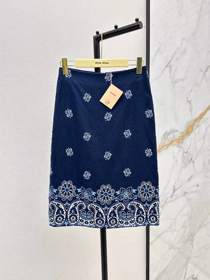 M 25 Spring/Summer Sleeveless Top + High Waisted Hip Half Skirt Set