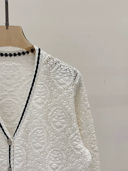 T 25 Early Autumn New Lapel Three-dimensional Relief Grainy Hollow Cardigan