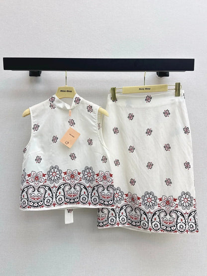 M 25 Spring/Summer Sleeveless Top + High Waisted Hip Half Skirt Set
