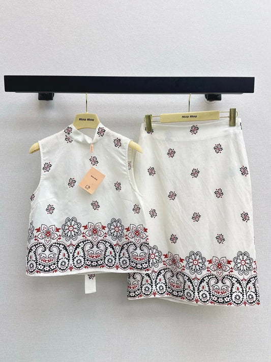 M 25 Spring/Summer Sleeveless Top + High Waisted Hip Half Skirt Set