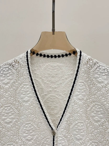 T 25 Early Autumn New Lapel Three-dimensional Relief Grainy Hollow Cardigan
