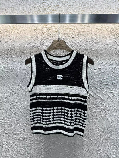 25 Summer New Hollow Knitted Vest