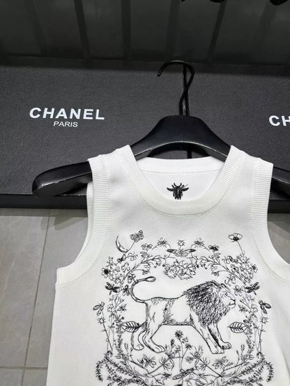 25 Jungle Lion Embroidered Vest