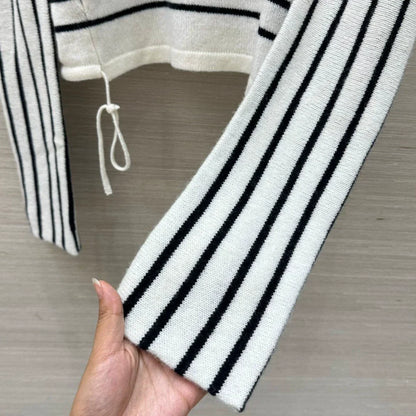 D 25 new drawstring design drawstring striped wool top.